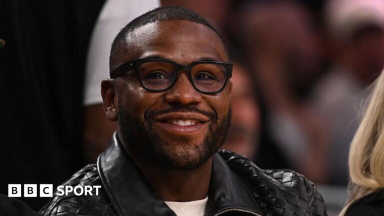 Floyd Mayweather to Face Mike Zambidis in Exhibition Bout Ahead of Manny Pacquiao Rematch