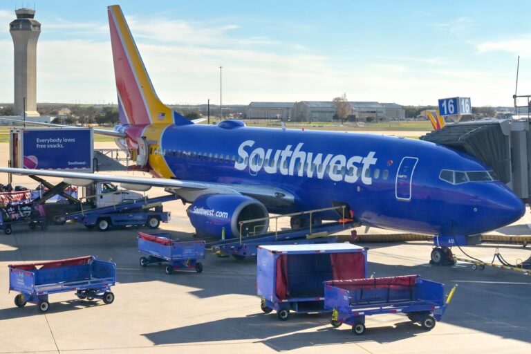 Southwest Airlines Implements Comprehensive Ban on Smart Glasses and Recording Wearables for All Employees