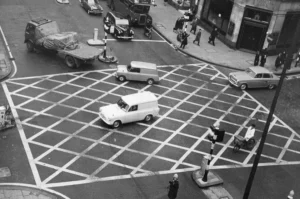 The Evolution of Urban Mobility: A Comparative Analysis of London Traffic from 1952 to the Modern Era