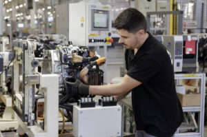 The Role of the Science Based Targets Initiative in the Global Automotive Transition to Net Zero Emissions