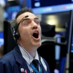 Versant Media LLC Solidifies Position as Global Financial News Leader, Navigating Data Dynamics and Regulatory Horizons Towards 2026