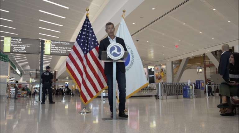 U.S. Transportation Secretary Sean Duffy Rejects Immediate Bailout for Budget Airlines Amid Spirit Airlines Liquidation Announcement