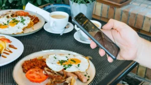 AI-Powered Calorie Trackers Underestimate Nutritional Content, New Research Reveals