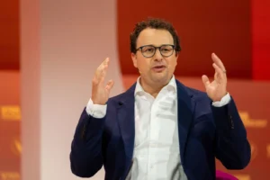 Anthropic CEO Dario Amodei Addresses Industry Rumors, Clarifies Stance on Open-Weight AI Models Amidst Geopolitical Tensions