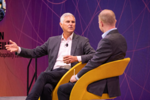 Hilton CEO Chris Nassetta Defends Multi-Brand Strategy and Highlights AI Integration for Enhanced Guest Experience