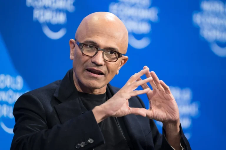 Microsoft Navigates Complex AI Landscape with Record Earnings and Strategic Pivot Against Partner Over-Reliance