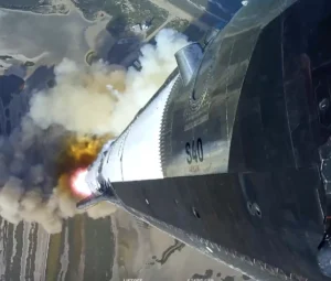 SpaceX Achieves Milestone Starlink V3 Deployment While Super Heavy Booster Encounters Landing Anomaly on 13th Starship Test Flight