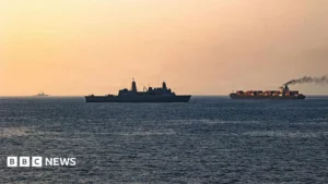 US Launches ‘Heavy Wave’ of Retaliatory Strikes Against Iran Following Missile Attacks, Escalating Regional Tensions