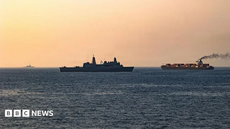 US Launches ‘Heavy Wave’ of Retaliatory Strikes Against Iran Following Missile Attacks, Escalating Regional Tensions