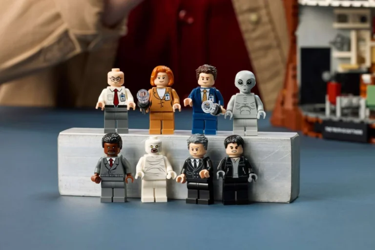 The X-Files Lego Set Arrives, Bringing Iconic Conspiracy to Building Blocks